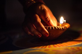 Lighting a diya2